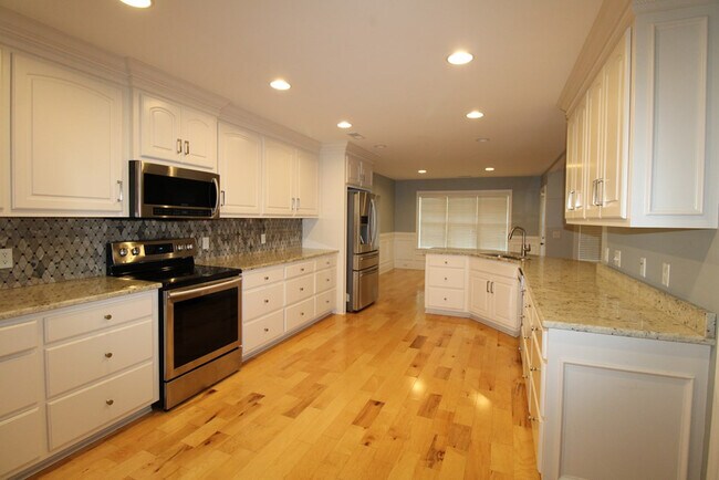 Photo - 2930 S Wise Dr