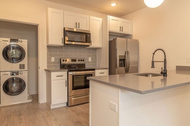 Photo - 109 N 63rd St Unit 2