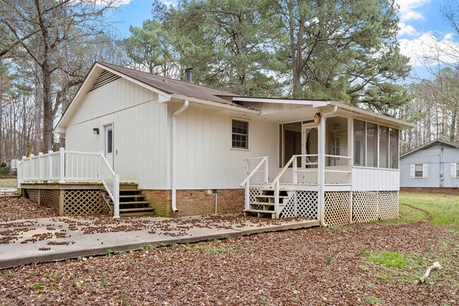 Photo - 207 S Hillcrest Dr