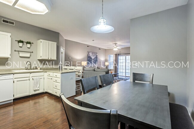 Photo - 421 Belmont Pl