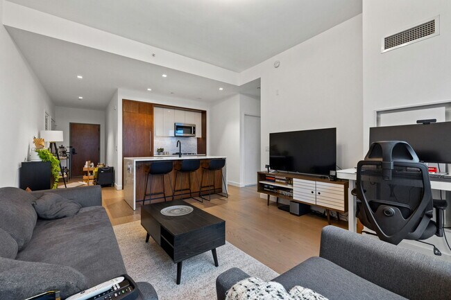 Photo - 75 Park Ln S Unit 311