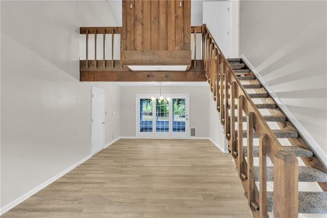 Photo - 3040 Clearbrook Dr