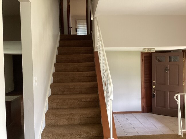 Photo - 928 N Rohlwing Rd