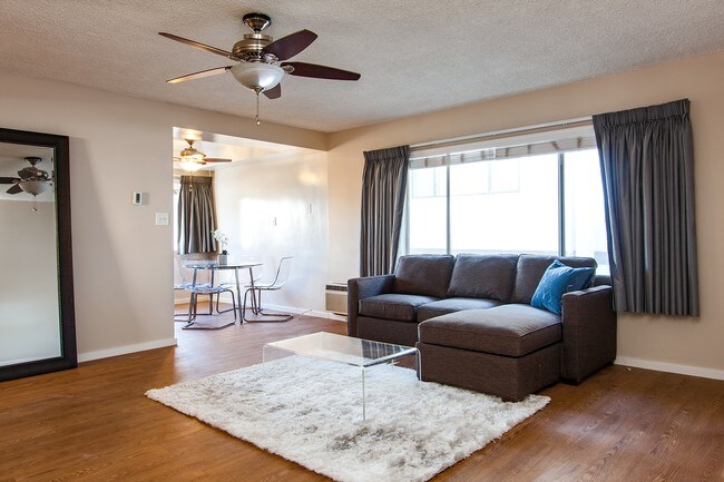 Photo - 838 N Atlantic Blvd