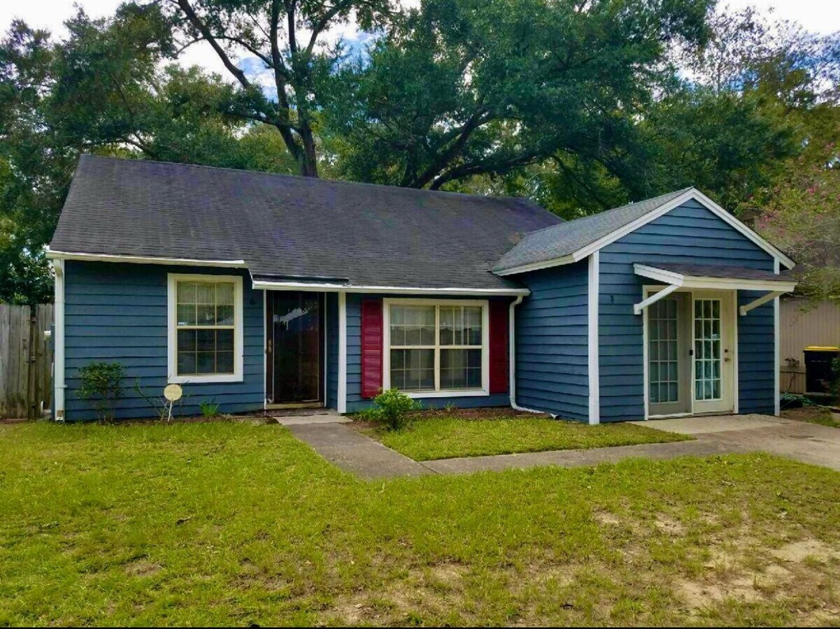Southside Savannah - Southside Savannah House