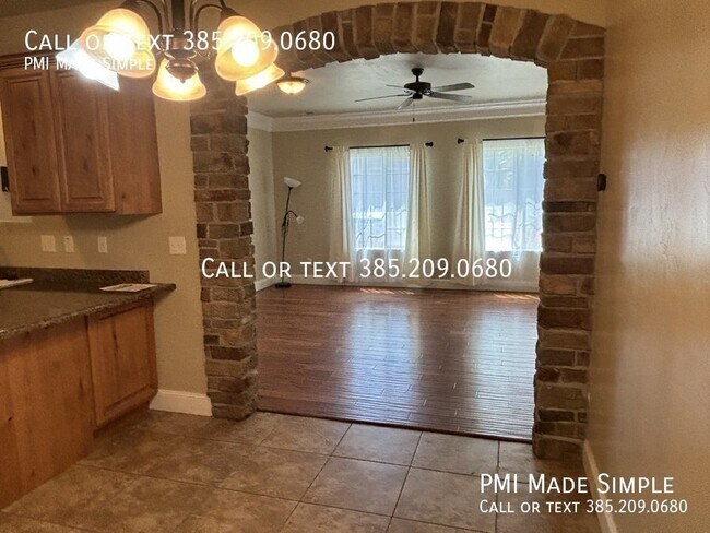 3689 E Rock Creek Rd Unit 1