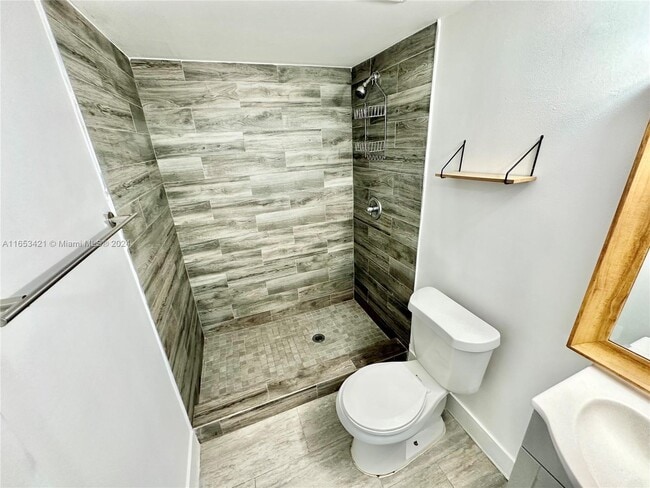 Photo - 19751 SW 114th Ave Unit 349