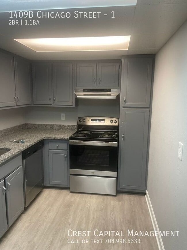 Photo - 1409 E Chicago St Unit 5