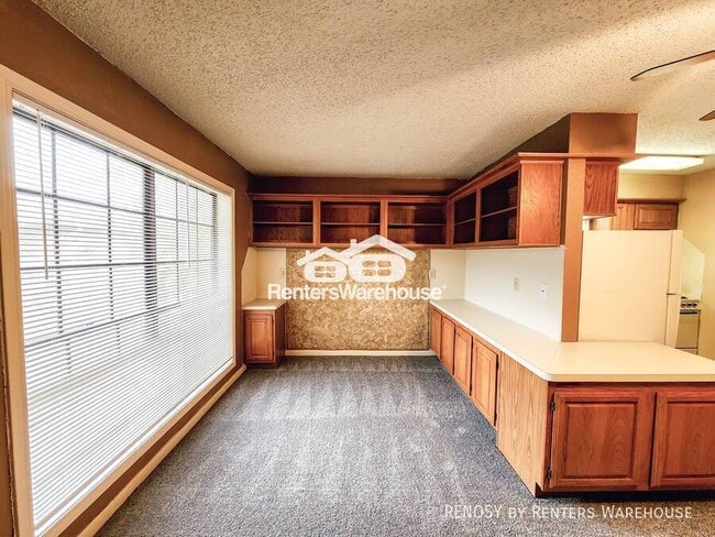 1311 Antoine Dr