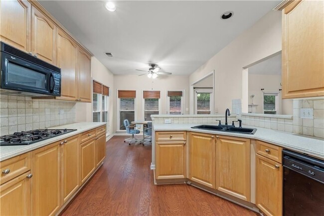 Photo - 4610 Planters Hill Dr