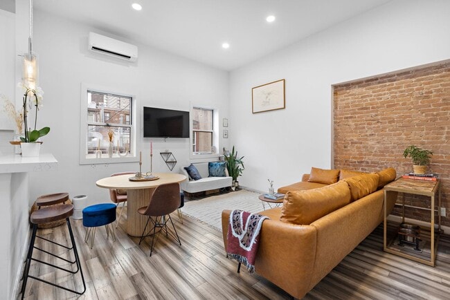 Photo - 405 Bloomfield St Unit 4