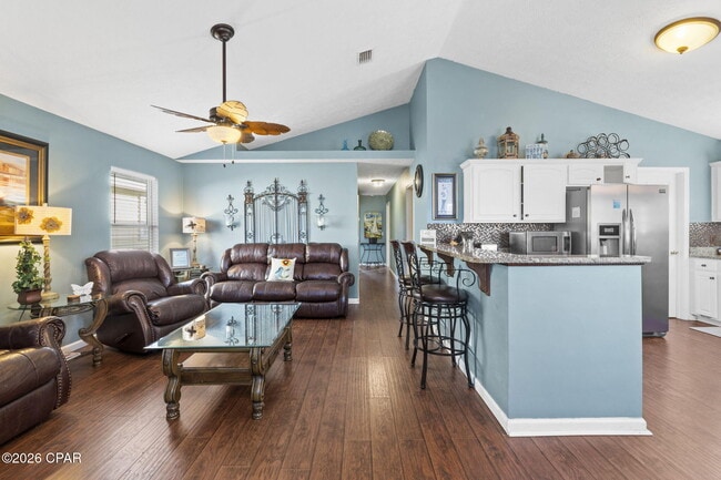 Photo - 104 White Cap Wy