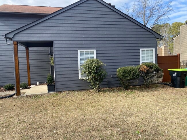 Photo - 2200 Parkside Dr