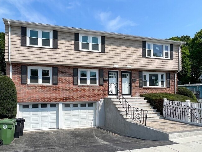 22 Chandler St Unit 2