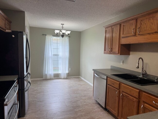 Photo - 4 BED / 2 BATH CENTRALLY LOCATED IN FORT WALTON BEACH