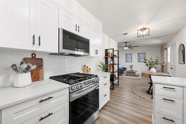 Photo - 7002 Teaberry Dr