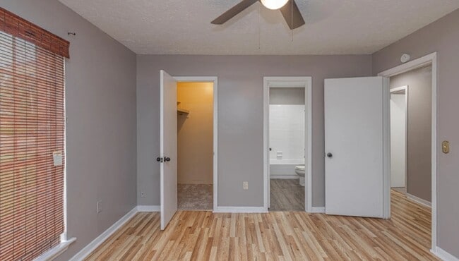 Photo - 965 N Valley Falls Rd