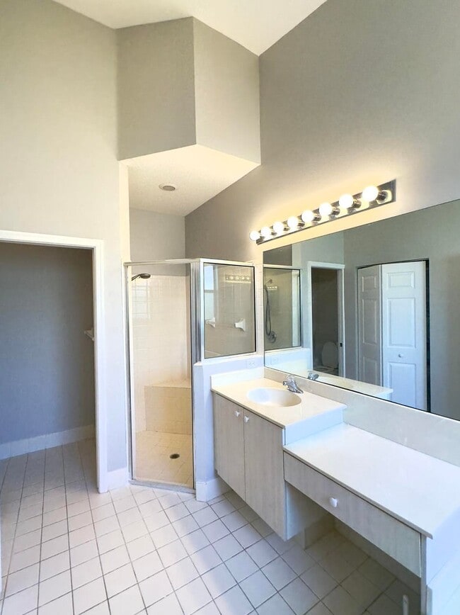 Photo - ST LUCIE WEST