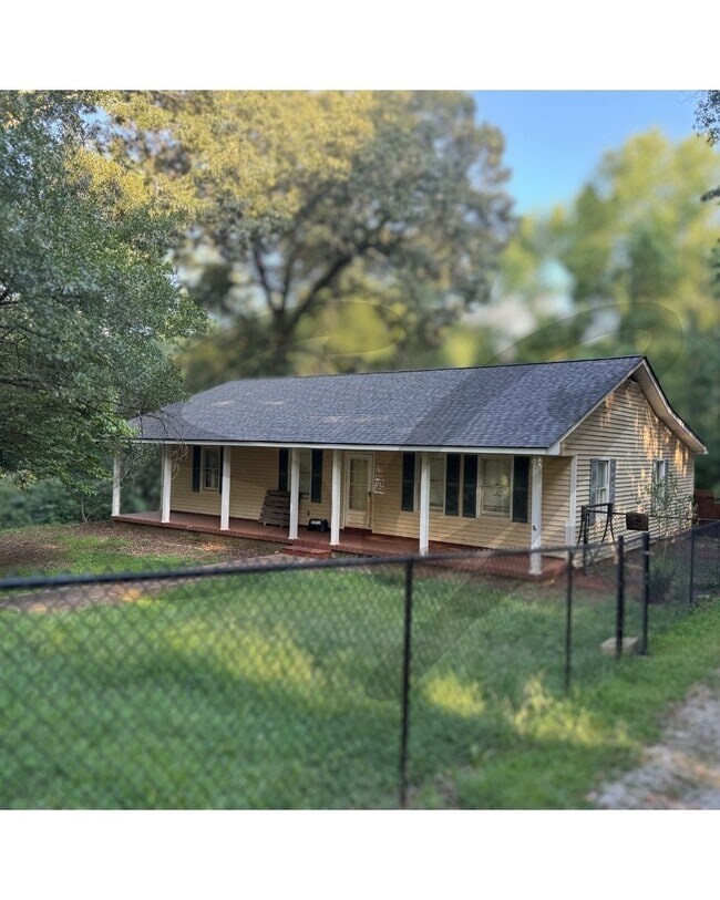 Building Photo - 10895 GA-334 Rental