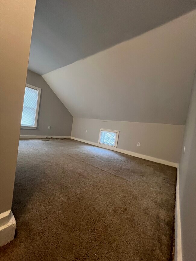 Photo - 49 Platt St Unit 3 - Backside