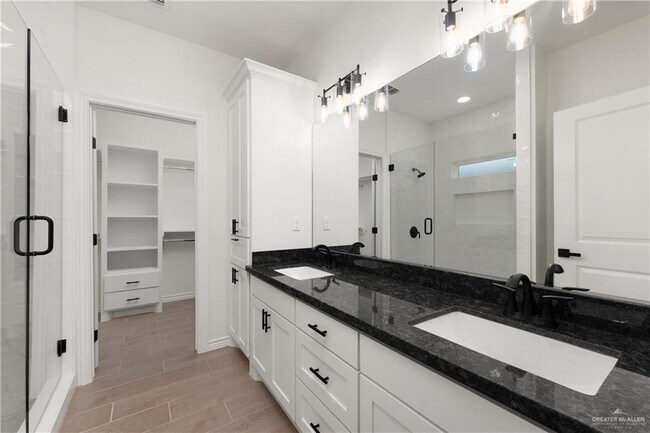 Photo - 113 Hope Dr