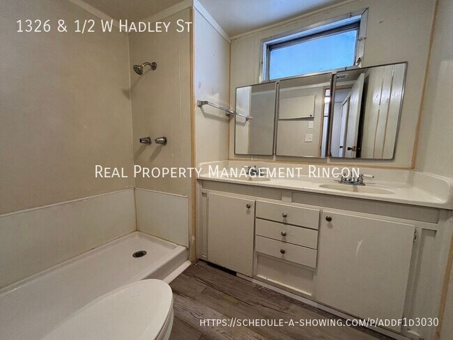 Photo - 1326-1322 W Hadley St