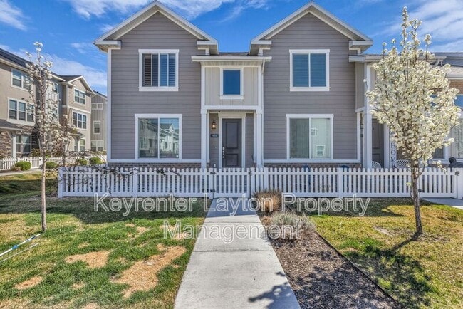 Building Photo - 955 N 800 E