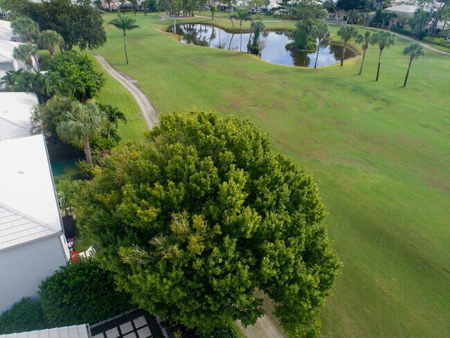 Photo - 18157 SE Fairview Cir