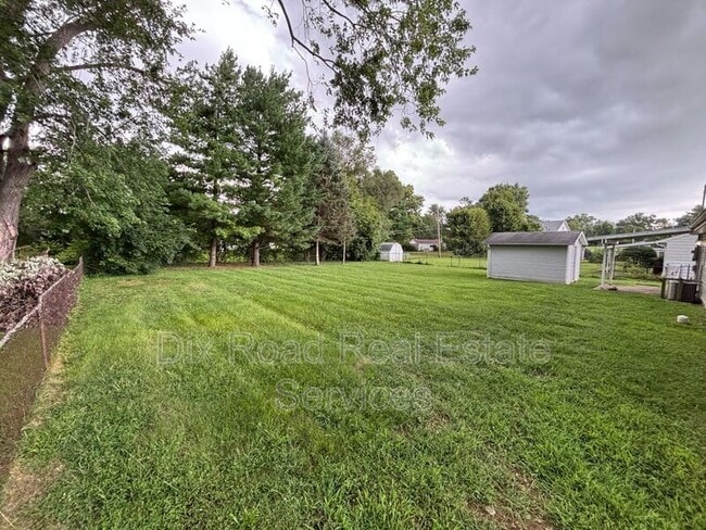 Photo - 272 Symmes Rd