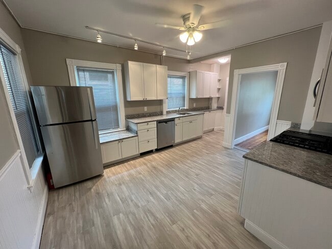 Photo - 51 Ibbetson St Unit 2