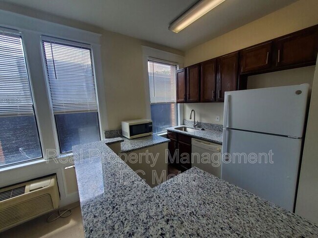 Photo - 815 Maryland Ave NE Unit # 206