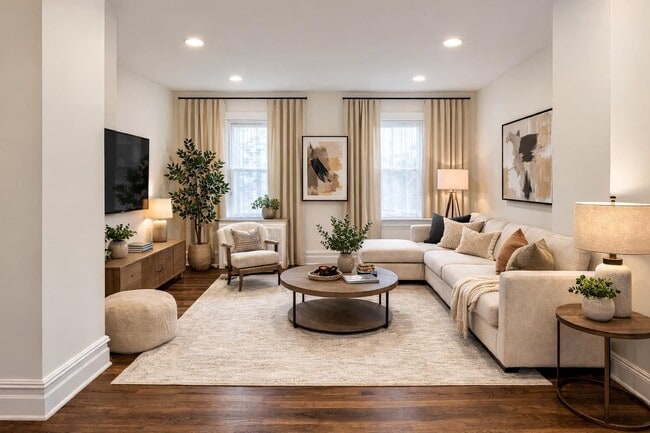 Building Photo - 69 W 39th St Unit 3