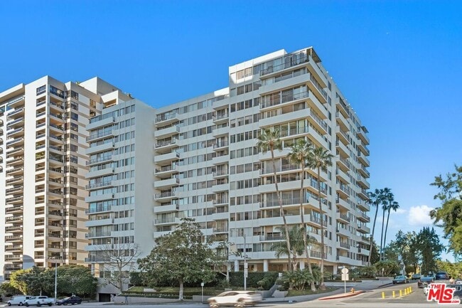 Building Photo - 10433 Wilshire Blvd Unit 602