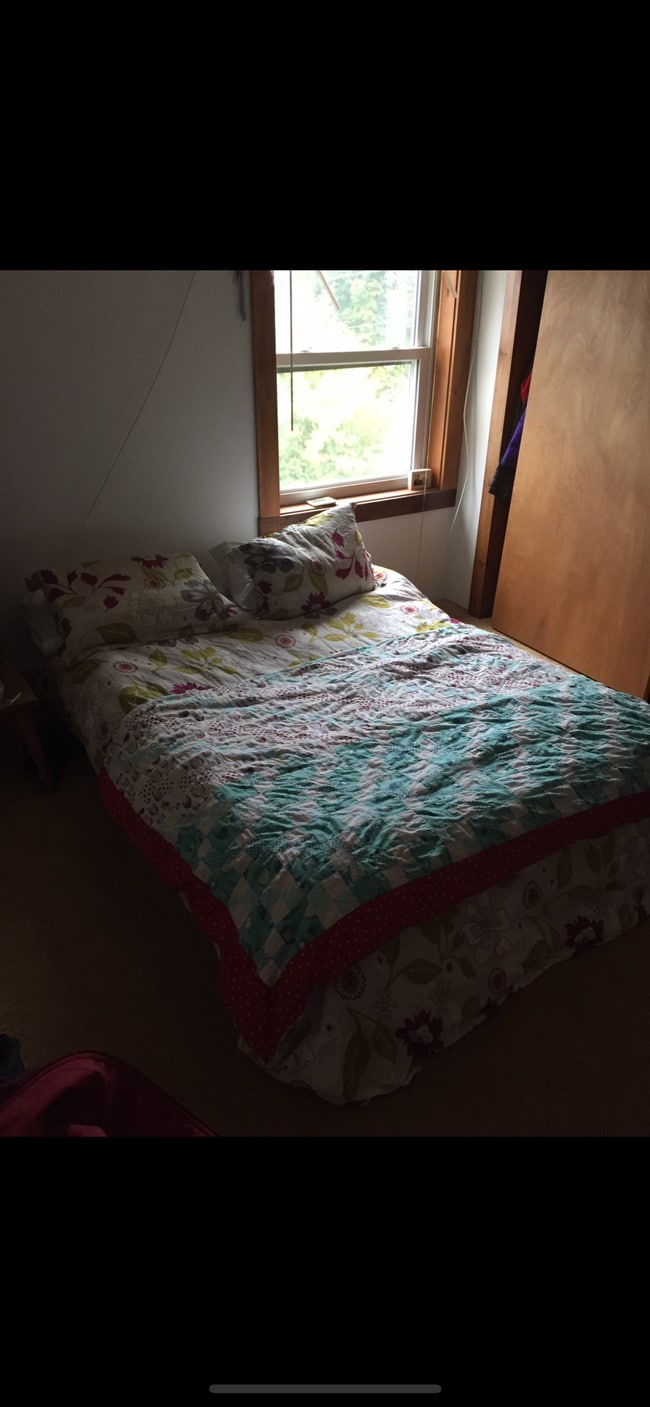 Photo - Johnson Lower East Unit 3