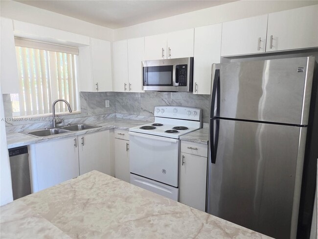 Photo - 5200 NW 18th Ct Unit 3L