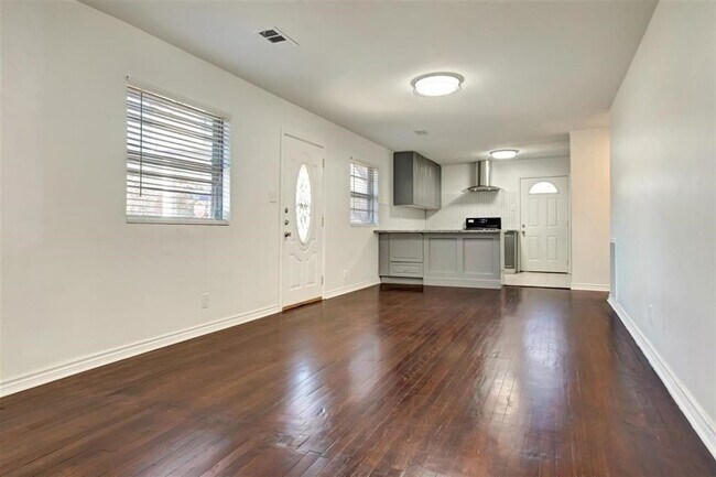 Photo - 1316 Zora St