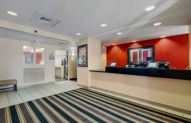 Photo - Furnished Studio-Chicago - Gurnee