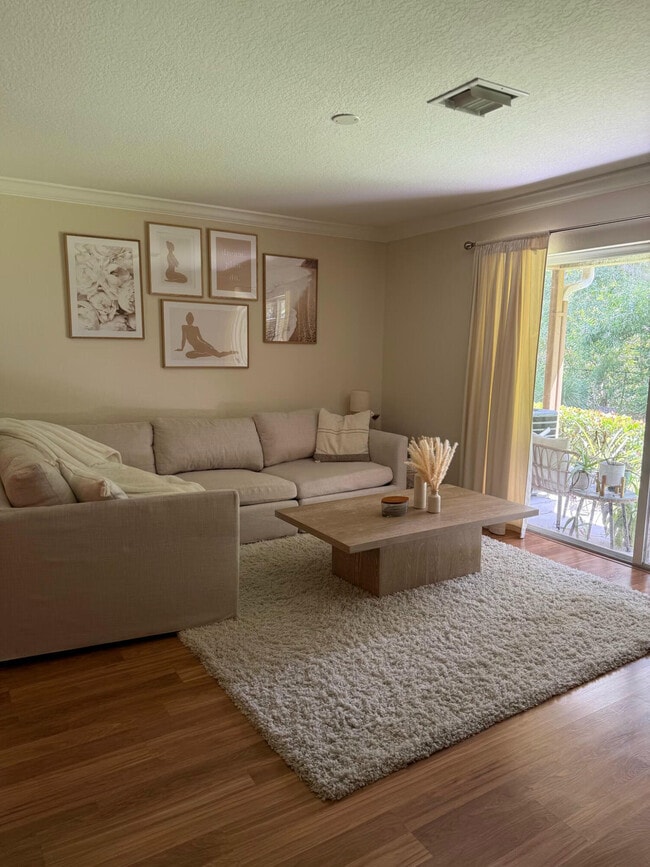 Building Photo - 2759 SE Birmingham Dr