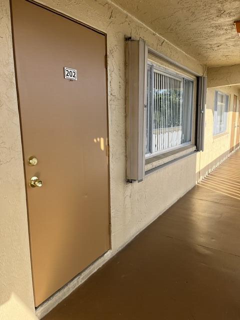 Photo - 500 Village Green Ct Unidad 202