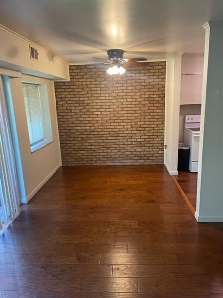 Photo - 1009 Sanlin Dr