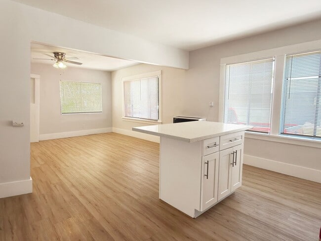 Photo - LB2384 - RUBS Unit 2386