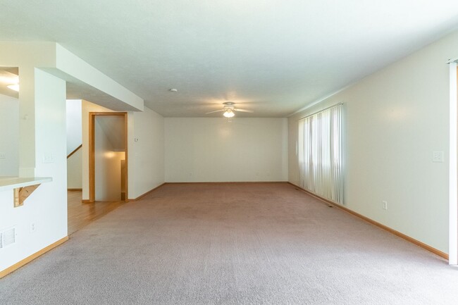 Photo - 7240-7244 Dorchester Unidad 7240