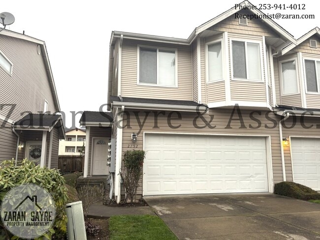 Building Photo - 178- Great 3 Bedroom Townhouse Condo in Milton!