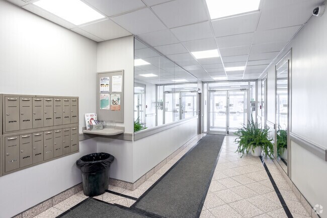 Photo - Central Court Apartments