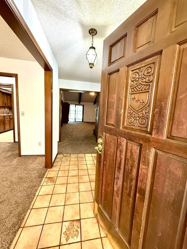 Photo - 4BD 2.5 Bath Pet Friendly