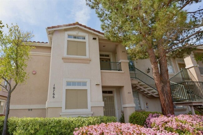 Building Photo - 10766 Sabre Hill Dr Unit 253 Rental