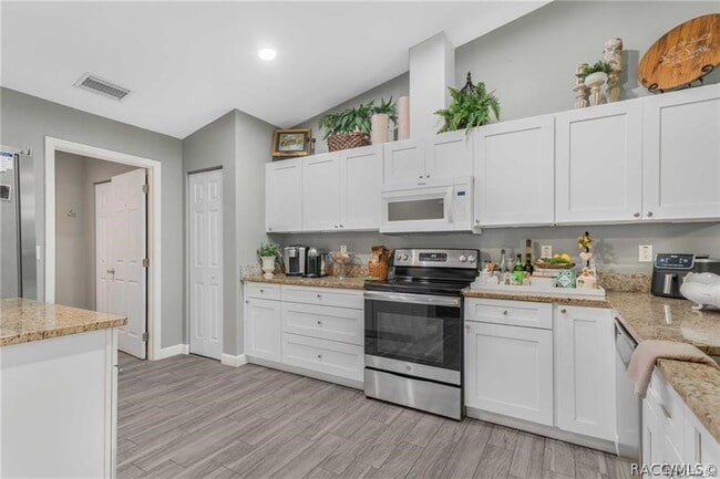 Photo - 2142 S Gleneagle Terrace