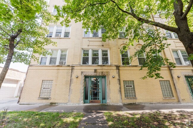 Building Photo - Ravenswood - 1 Bedroom / 1 Bath - Heat Inc... Unit 2474-1 Rental