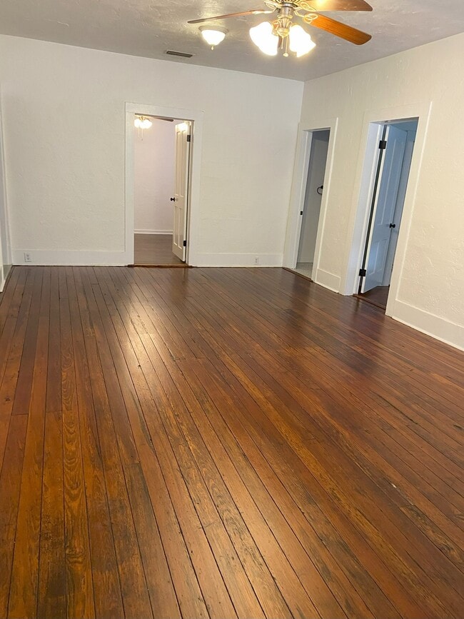 Photo - 311 SW 3rd Ave