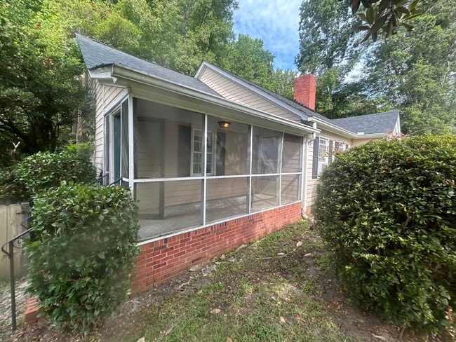 Photo - 1717 Kennedy Dr